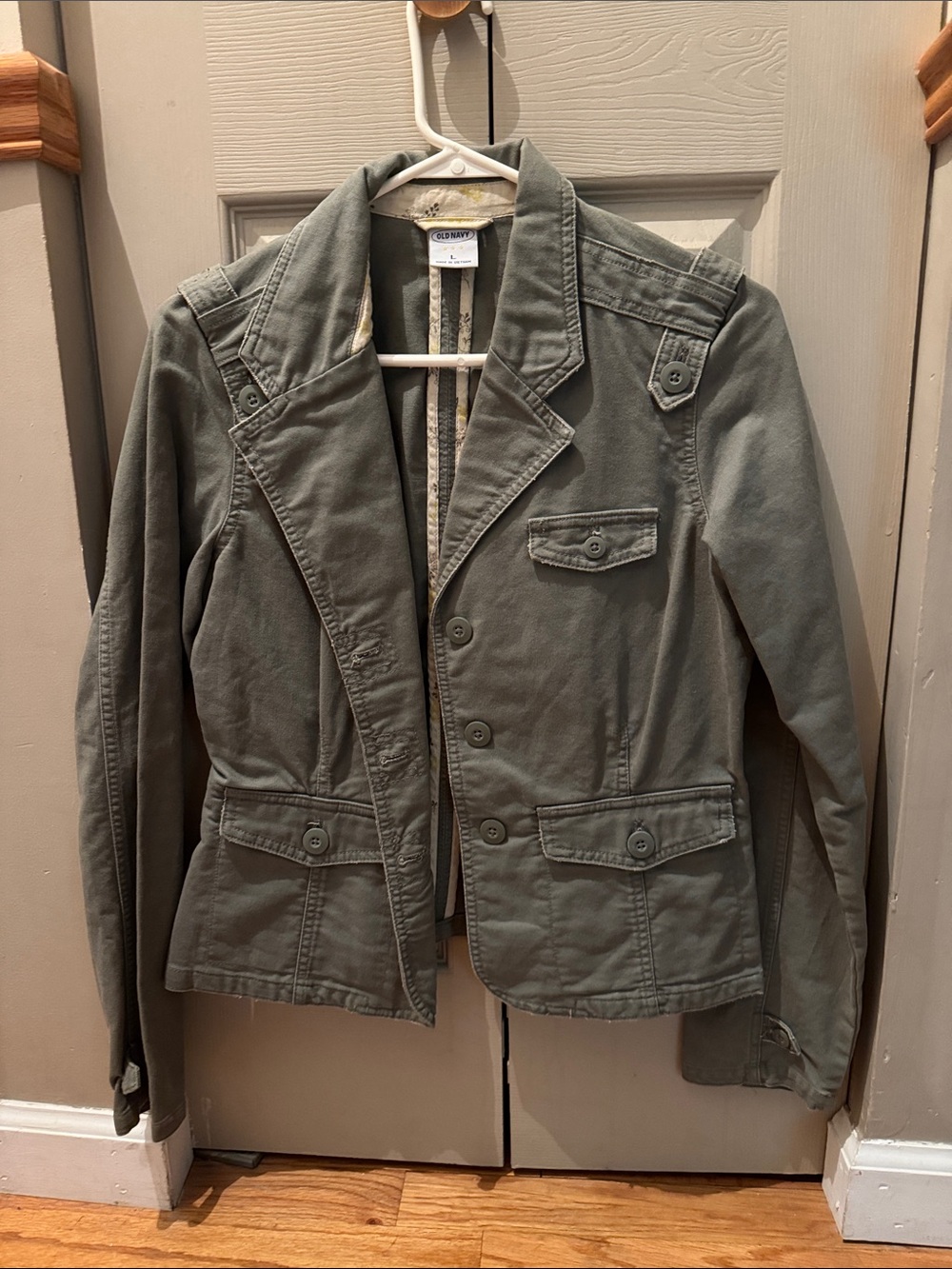 Old Navy Olive Green Women's Utility Jacket with Button Flap Pockets